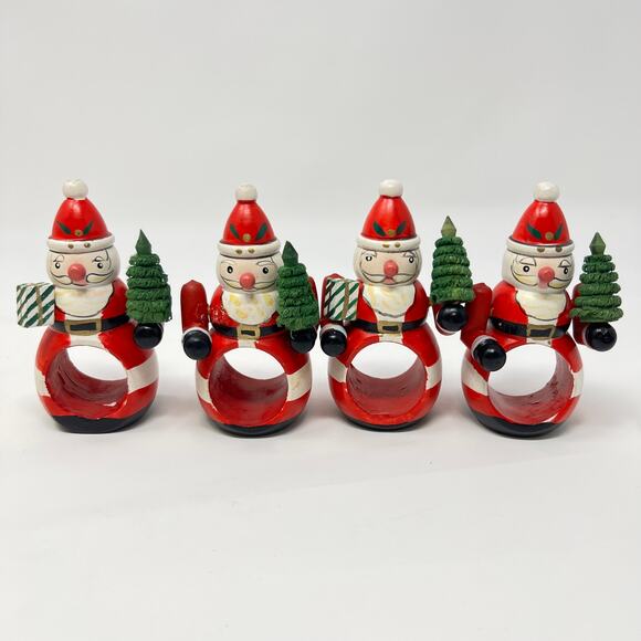 Set of 4 Vintage Handmade Red Wood Santa Claus Napkin Rings Farmhouse Cottage - Picture 3 of 10